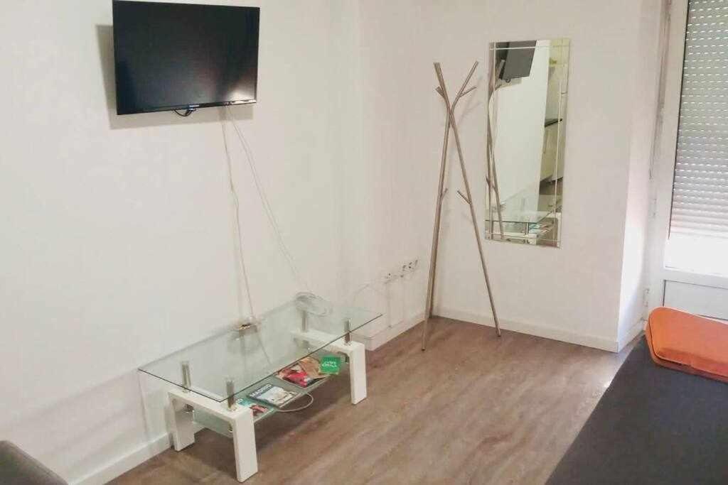 Appartamento Comodo Y Agradable Estudio En Centro A2