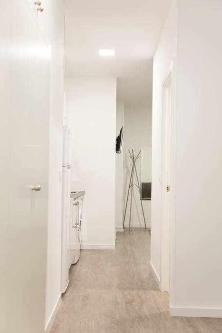 Comodo Y Agradable Estudio En Centro A2 Appartement Madrid